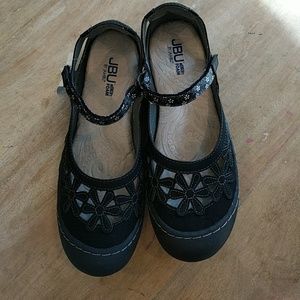 Jambu Wildflower Mary Janes